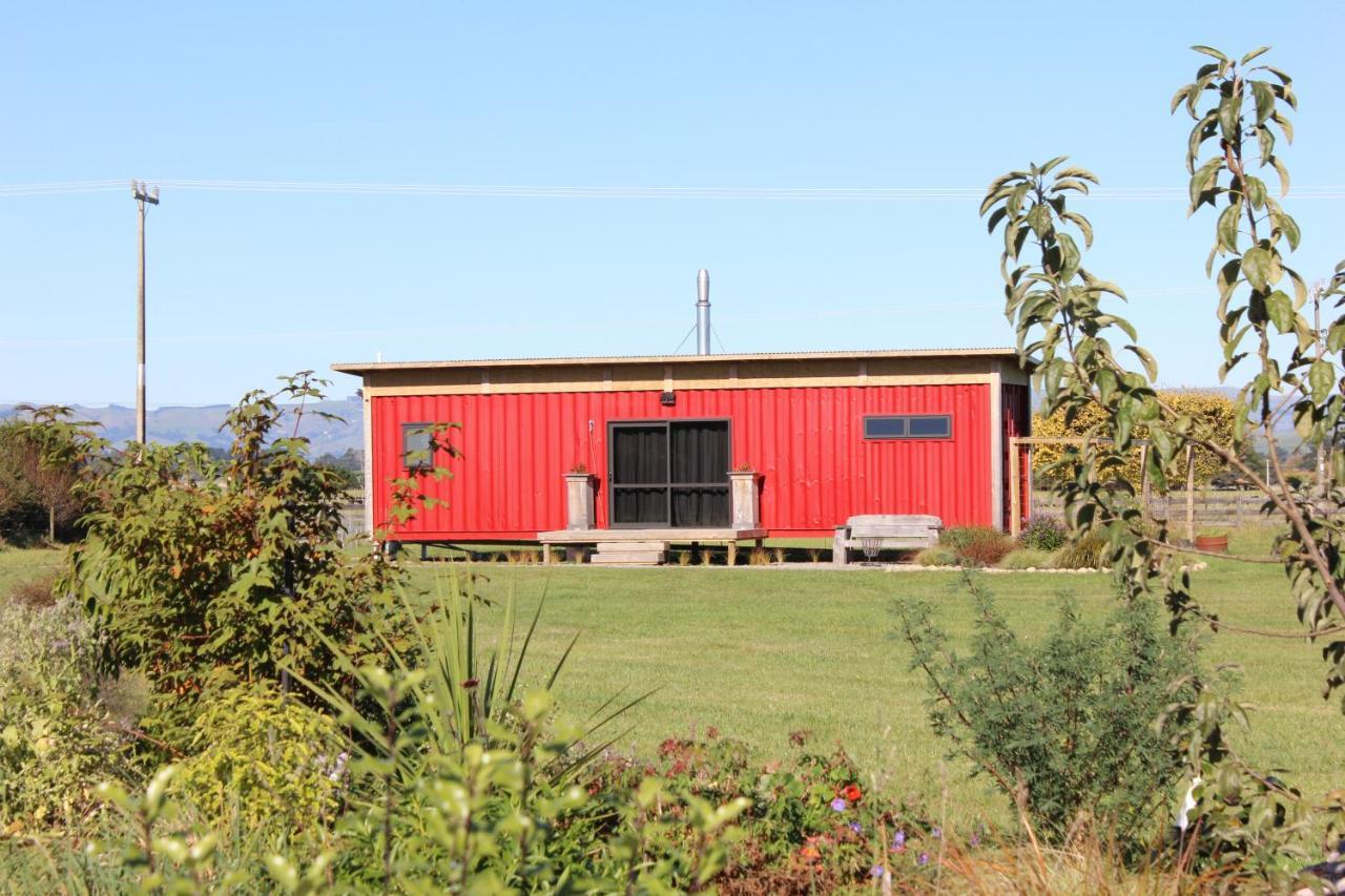 Luxury Container Cabin Masterton Exterior photo